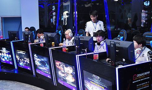 名球员同以 名球员同以