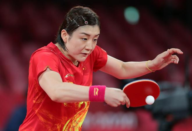 让我们拭目 让我们拭目