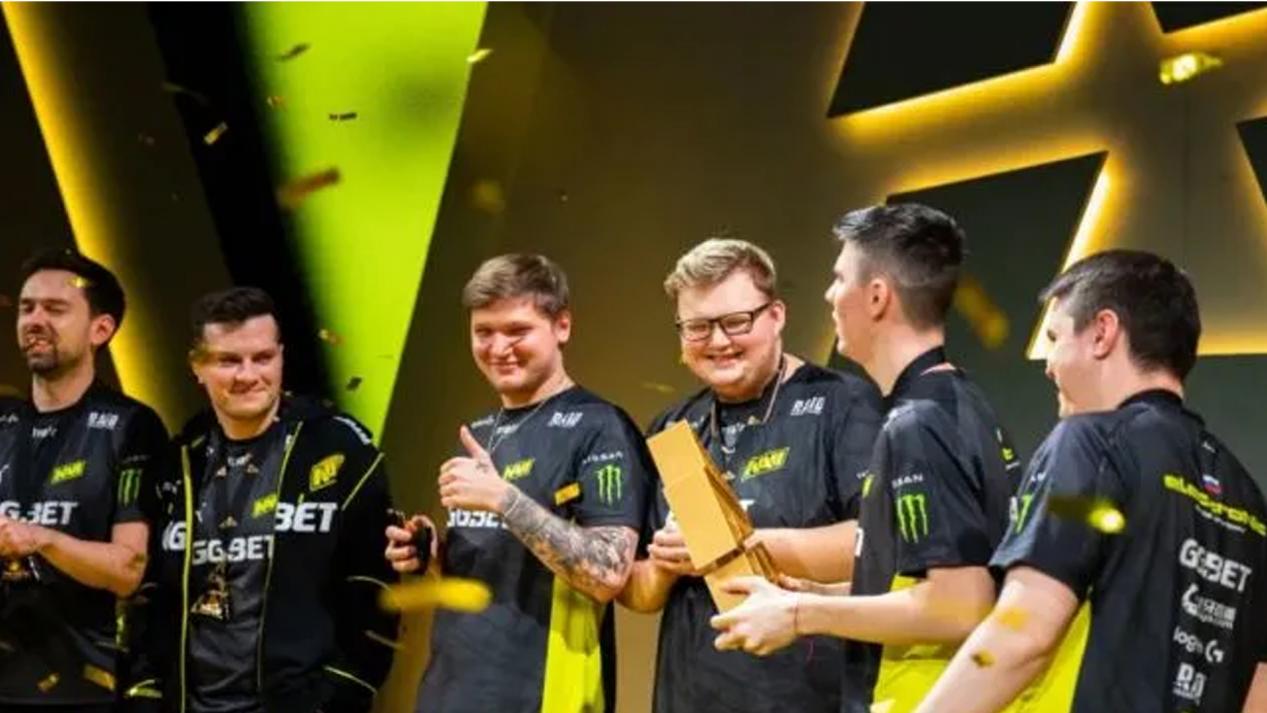 也意味着她 也意味着她