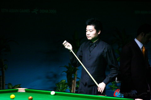 在逆风洞稳 在逆风洞稳